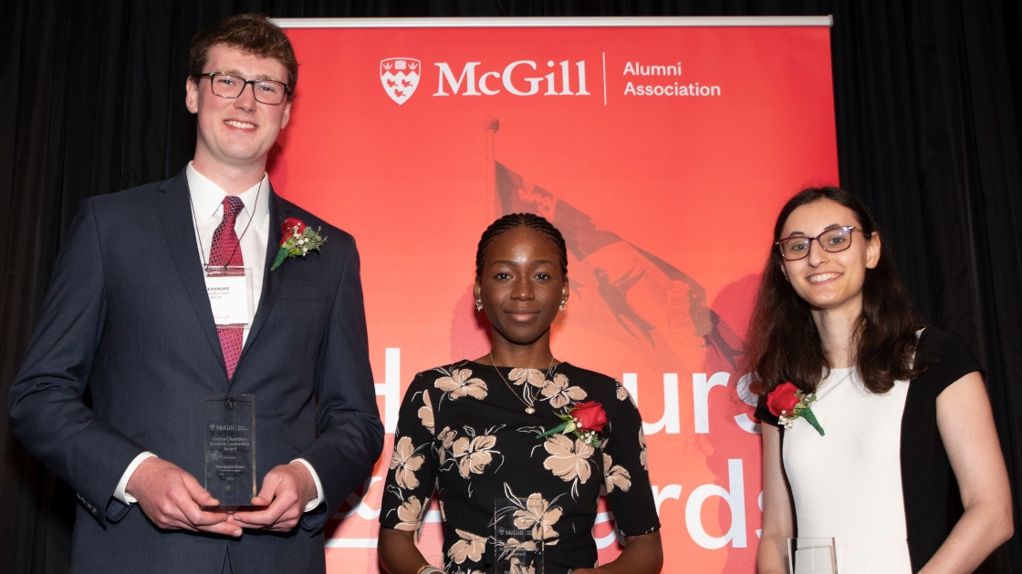 Lauréats du Prix du leadership étudiant Gretta-Chambers : Alexandre Grant, Amélia Souffrant et Charlotte Goldberger